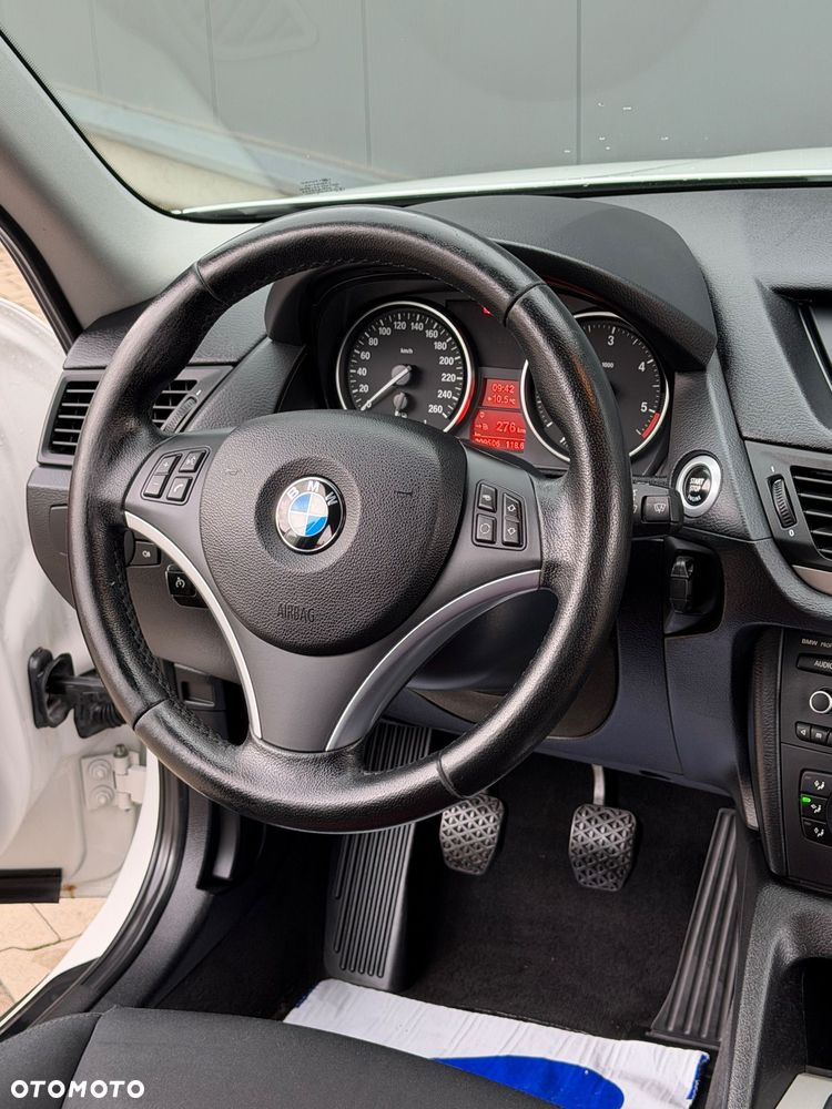 BMW X1 xDrive18d Sport Line - 25