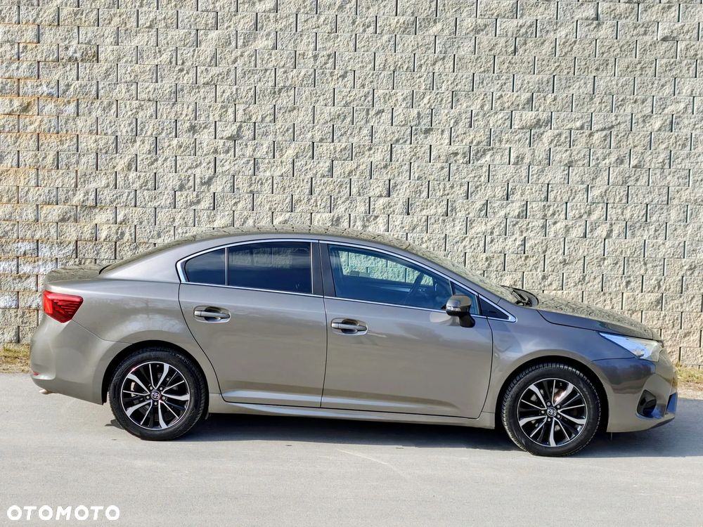 Toyota Avensis 2.0 D-4D Prestige - 6