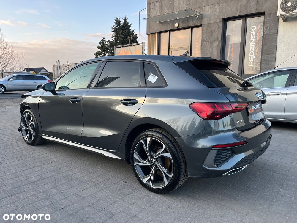 Audi A3 Sportback 30 TFSI S line - 4