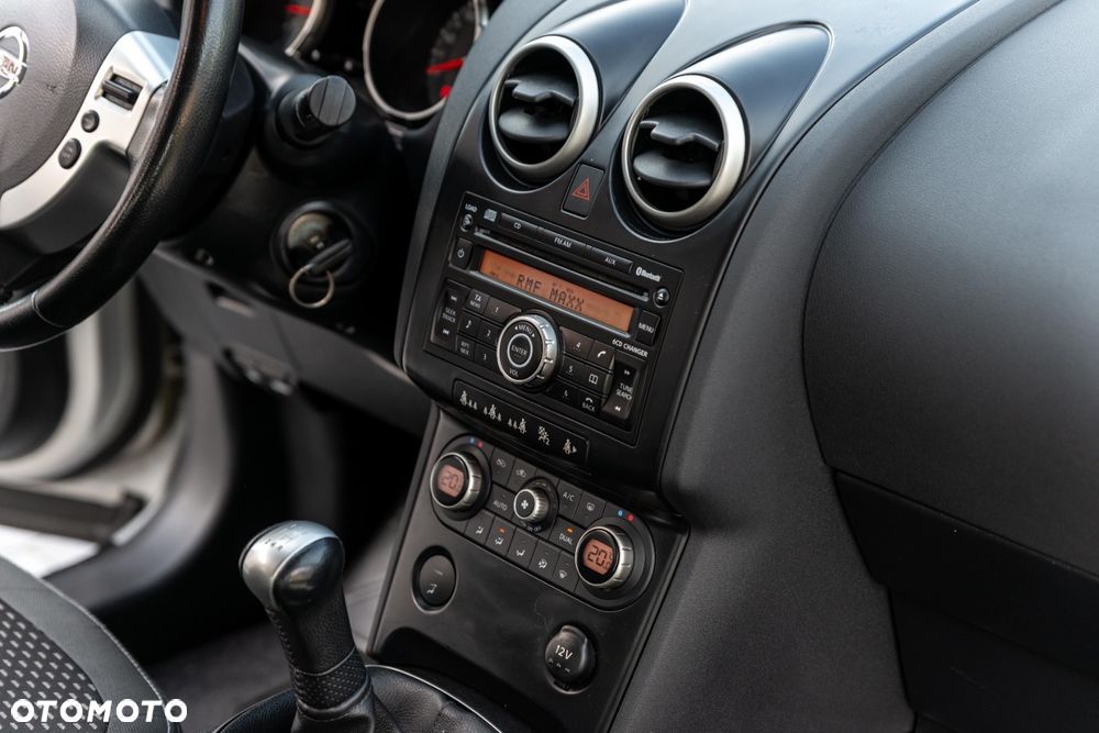 Nissan Qashqai 1.6 Tekna - 24