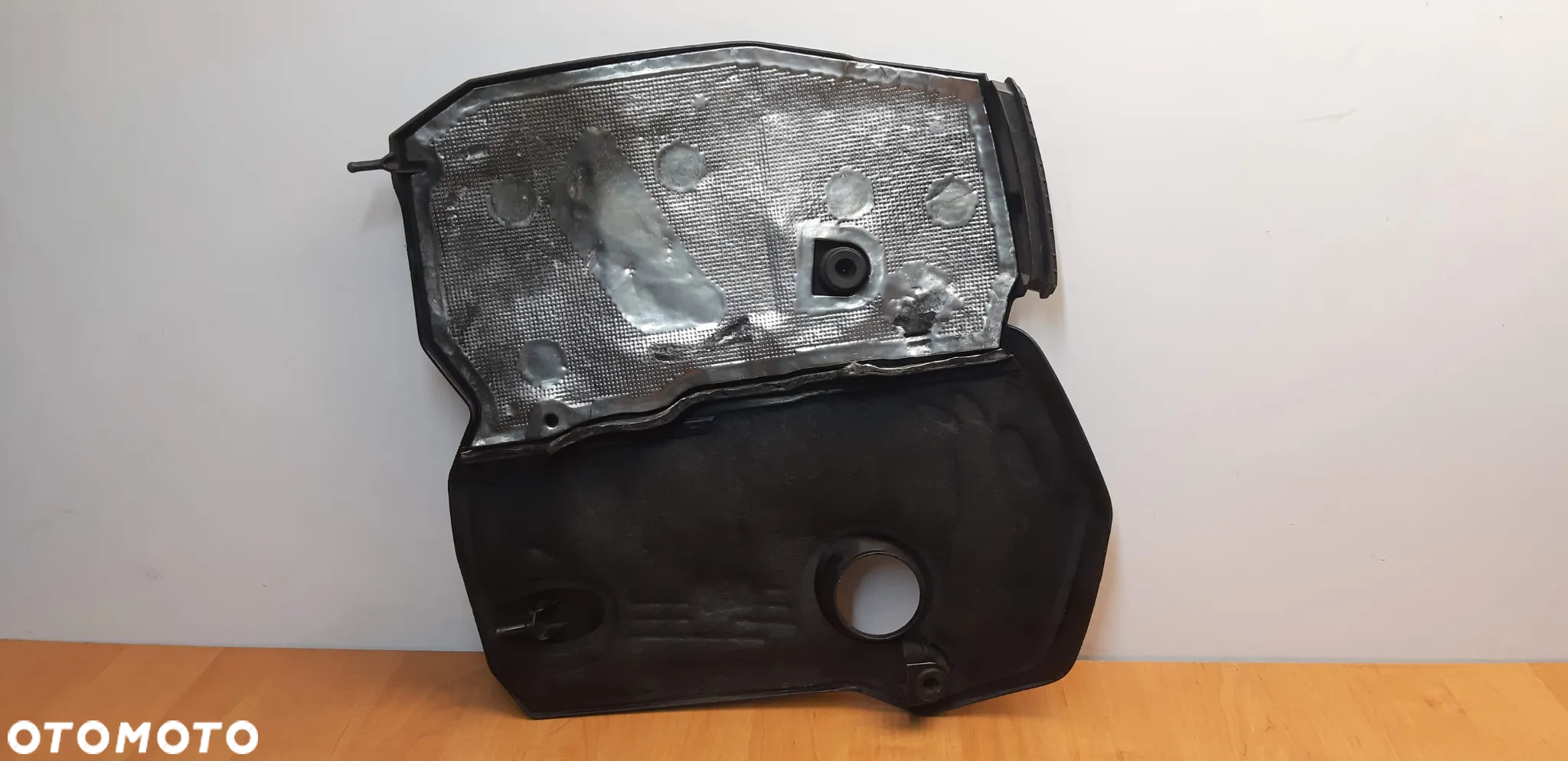 Osłona pokrywa silnika A6540101703 Mercedes W213 Kombi 2017r. 2.0d - 3