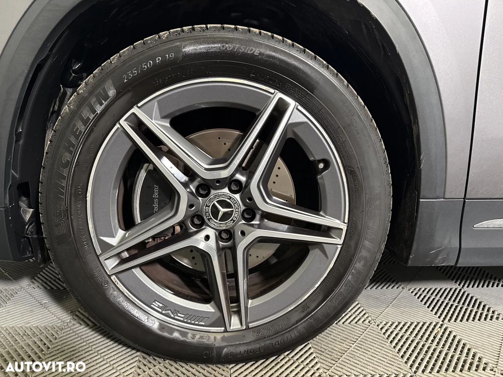 Mercedes-Benz GLA 250 e - 14