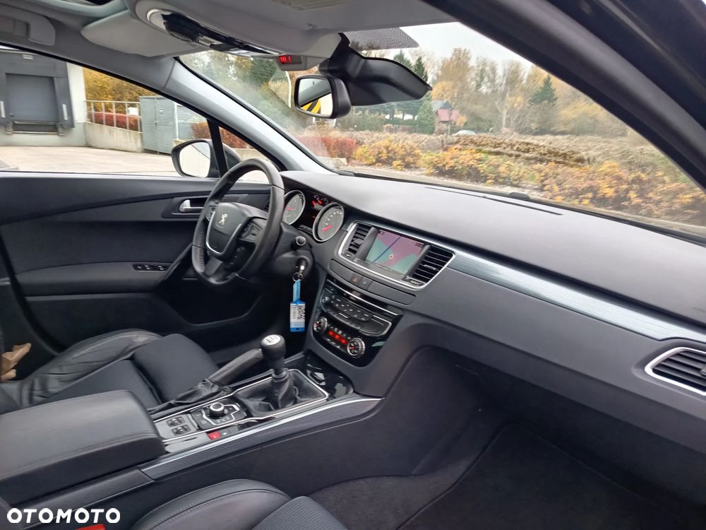 Peugeot 508 HDi FAP 140 Allure - 28