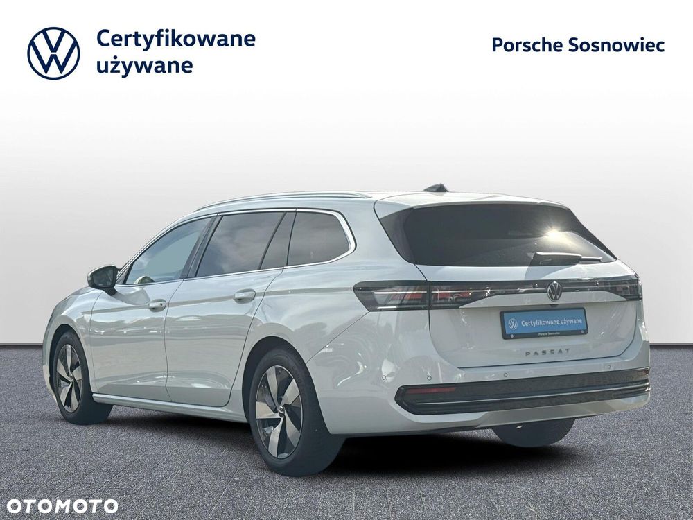 Volkswagen Passat Variant 2.0 TDI SCR Elegance DSG - 5