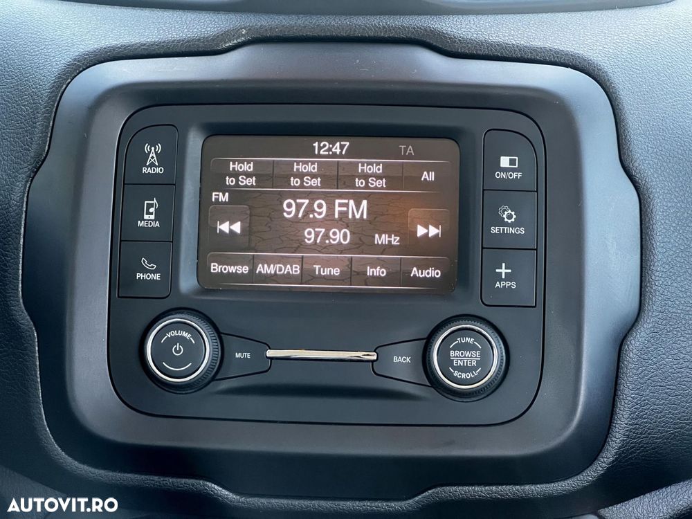 Jeep Renegade - 11