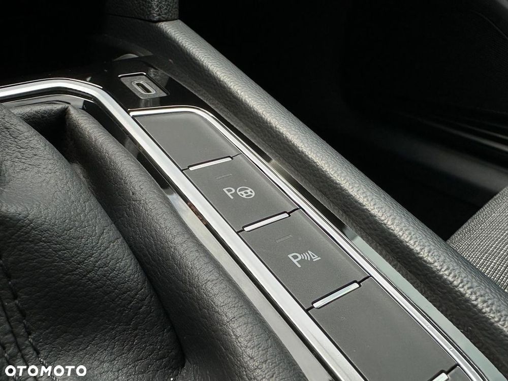 Volkswagen Passat 1.5 TSI EVO Business DSG - 19