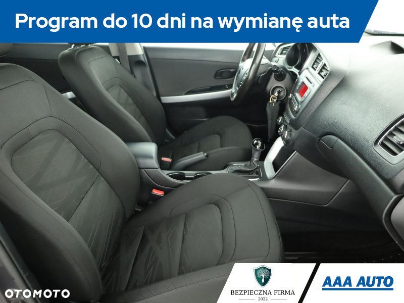 Kia Ceed - 8