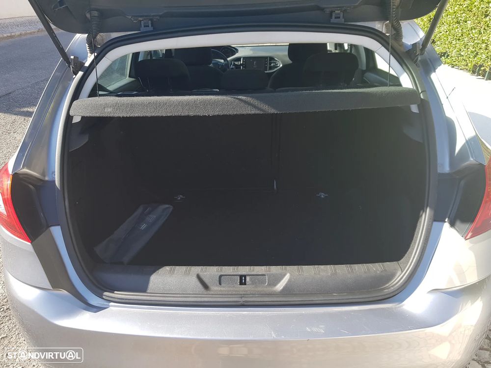 Peugeot 308 1.6 e-HDi Active - 11