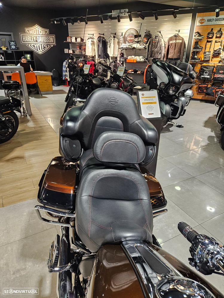 Harley-Davidson Ultra Limited CVO - 12
