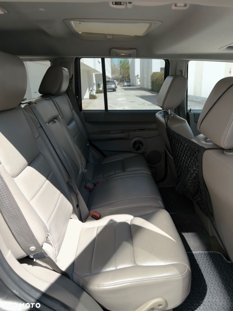 Jeep Commander - 14