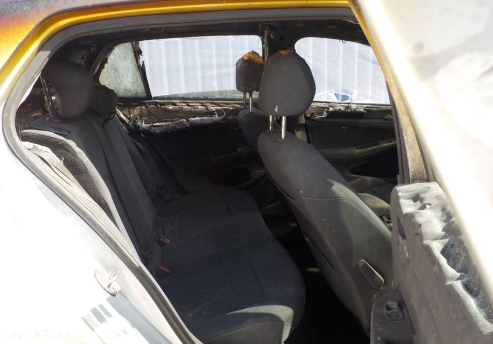 Volkswagen Golf - 26