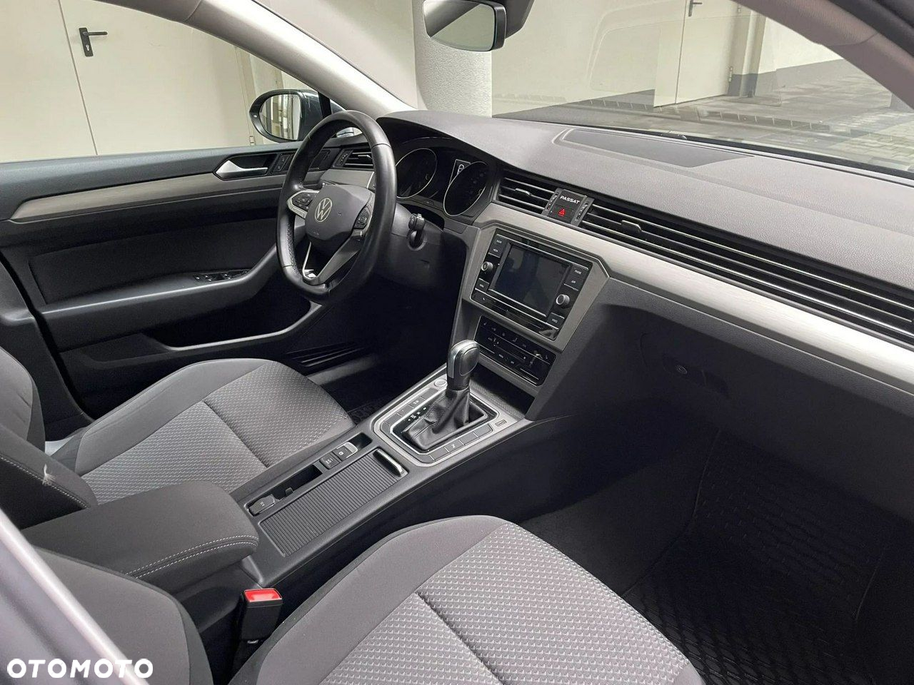 Volkswagen Passat 2.0 TDI EVO Essence DSG - 13