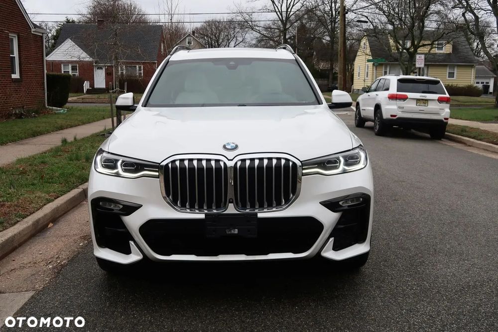 BMW X7 xDrive40i - 2