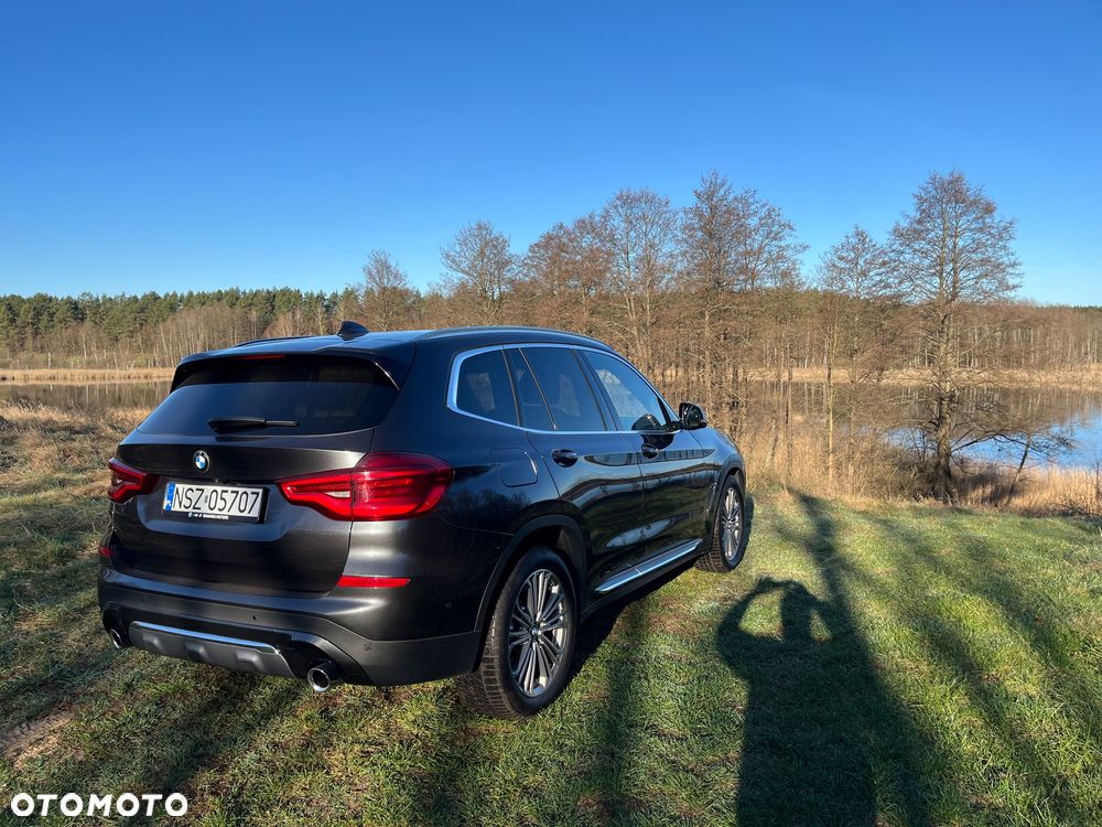 BMW X3 xDrive20d Luxury Line - 6