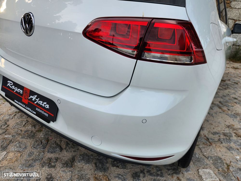 VW Golf 2.0 TDI BlueMotion Edition - 50