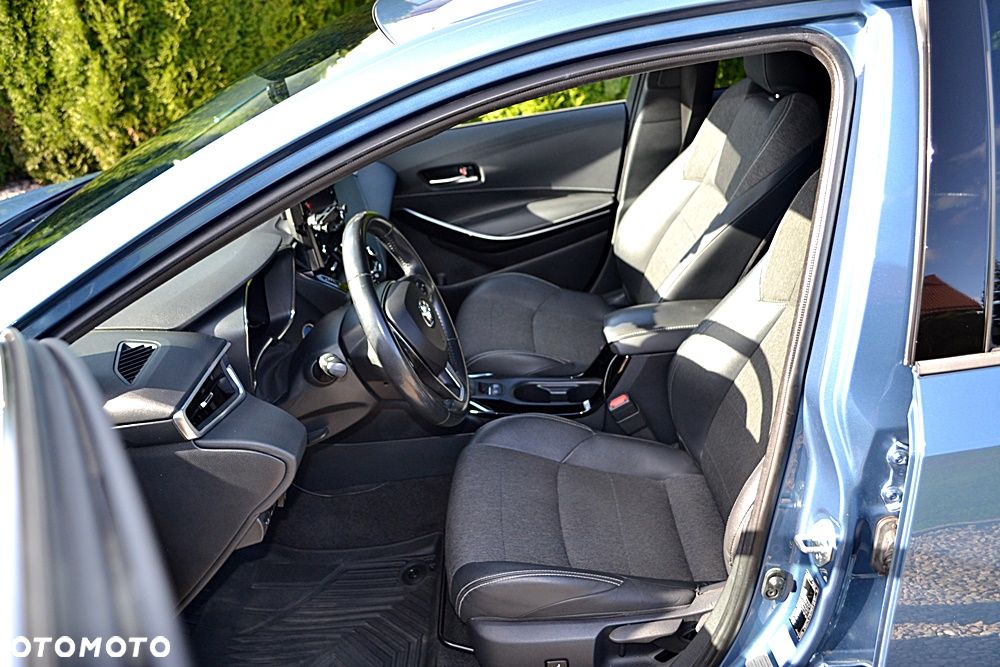 Toyota Corolla - 11