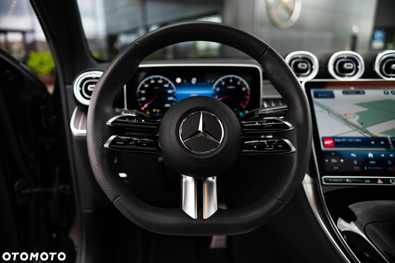 Mercedes-Benz GLC - 23