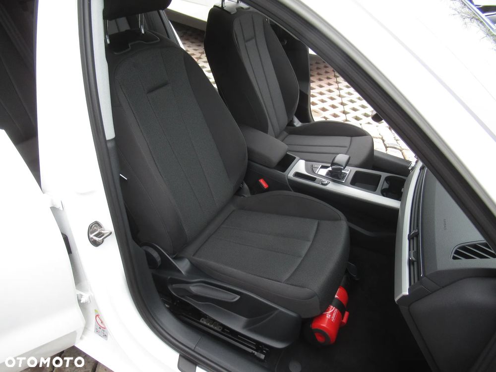 Audi A4 Limousine 35 TFSI S tronic - 10