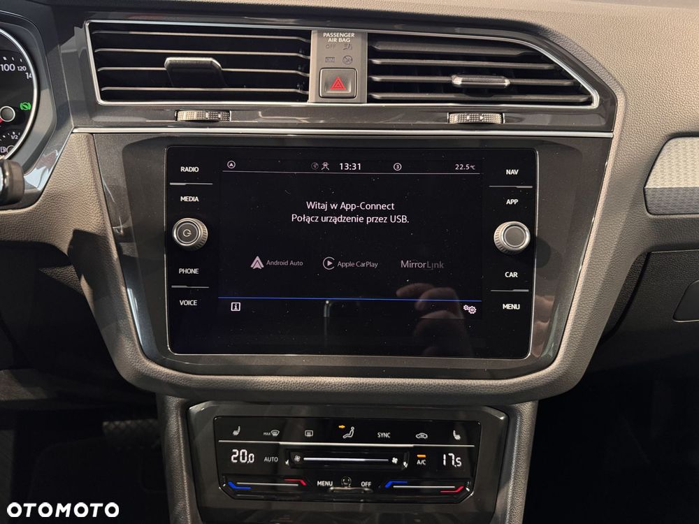 Volkswagen Tiguan - 25