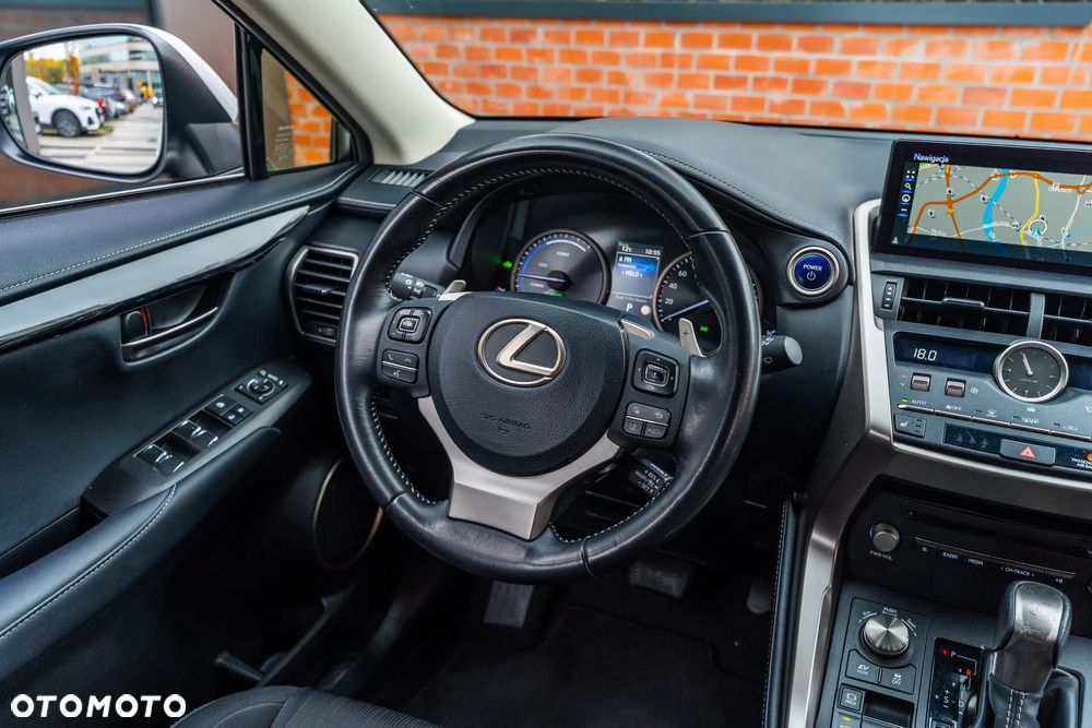 Lexus NX 300h Business Edition AWD - 13