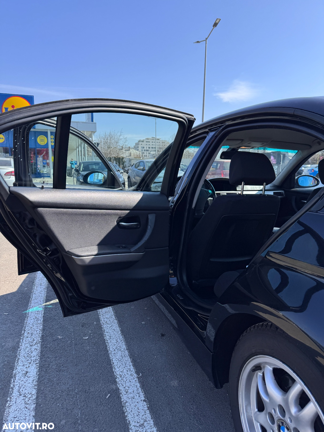 BMW Seria 3 320d - 11