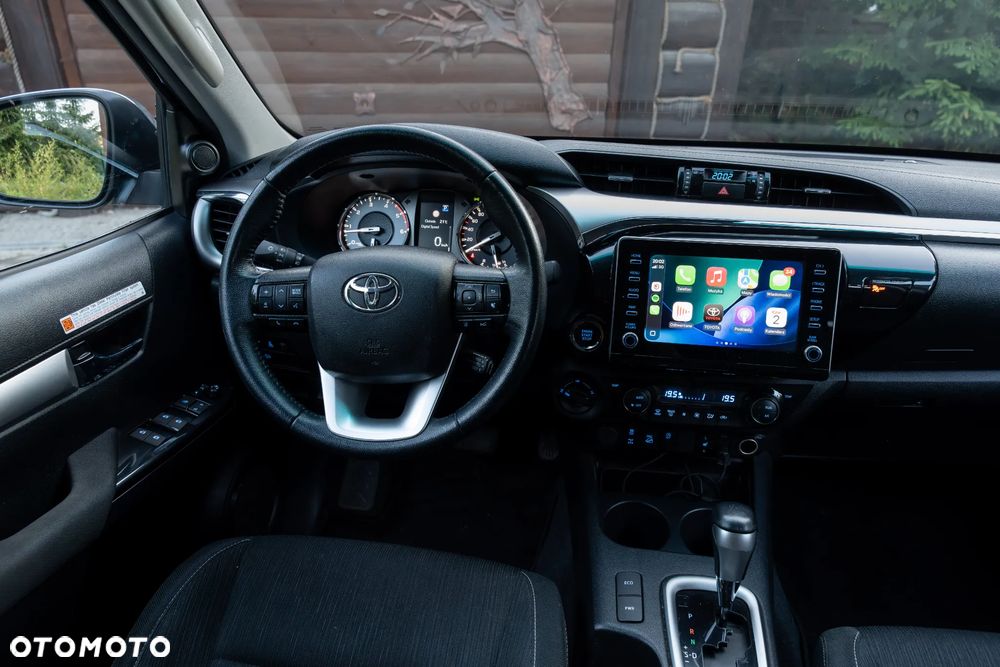 Toyota Hilux 2.8 D-4D Double Cab SR5 4x4 - 27