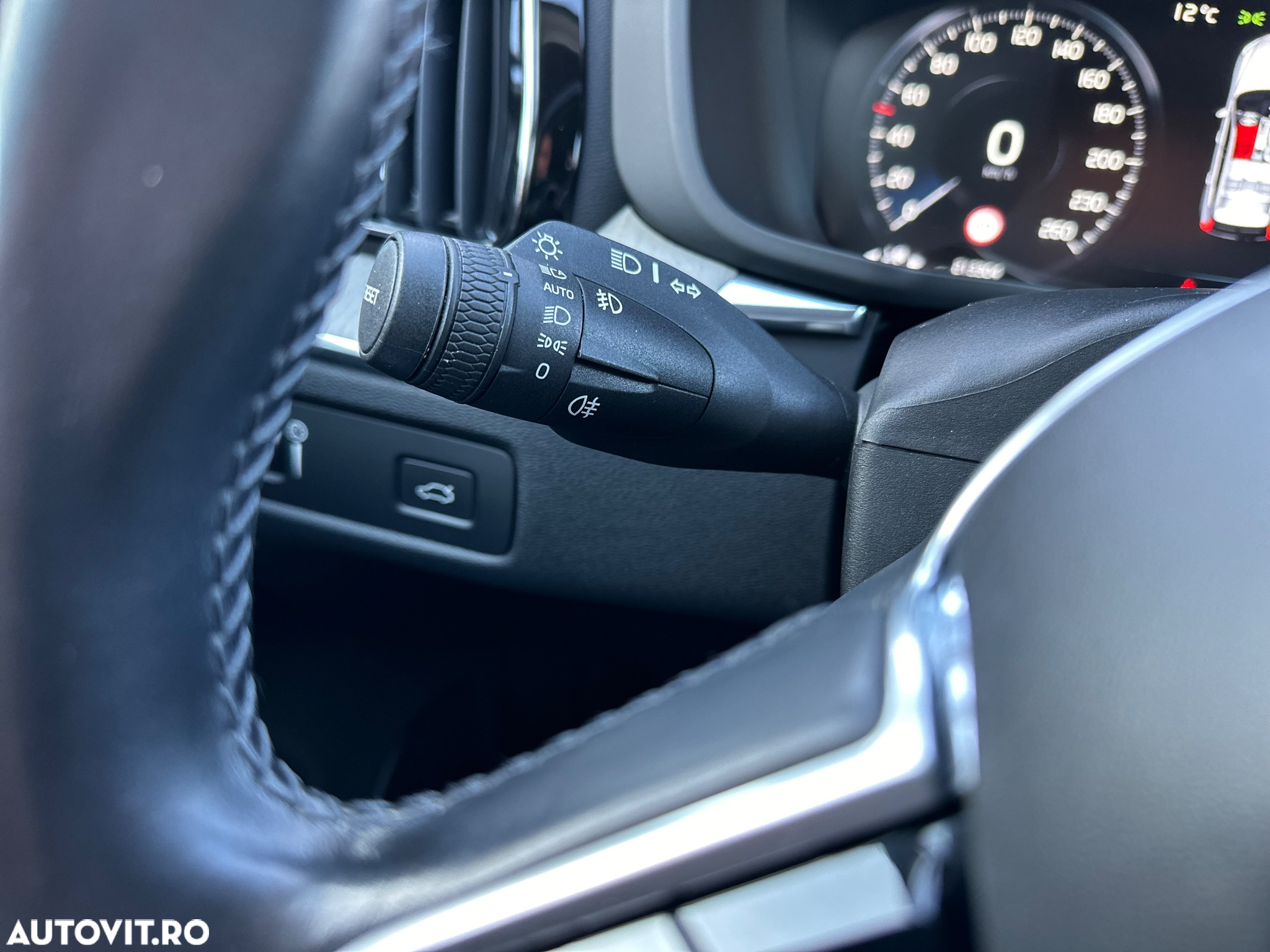 Volvo XC 60 D5 AWD Inscription - 11