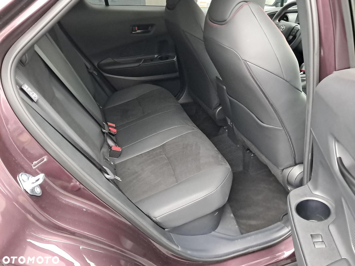 Toyota C-HR - 11