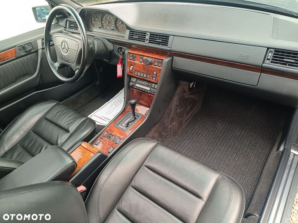 Mercedes-Benz W124 (1984-1993) - 28