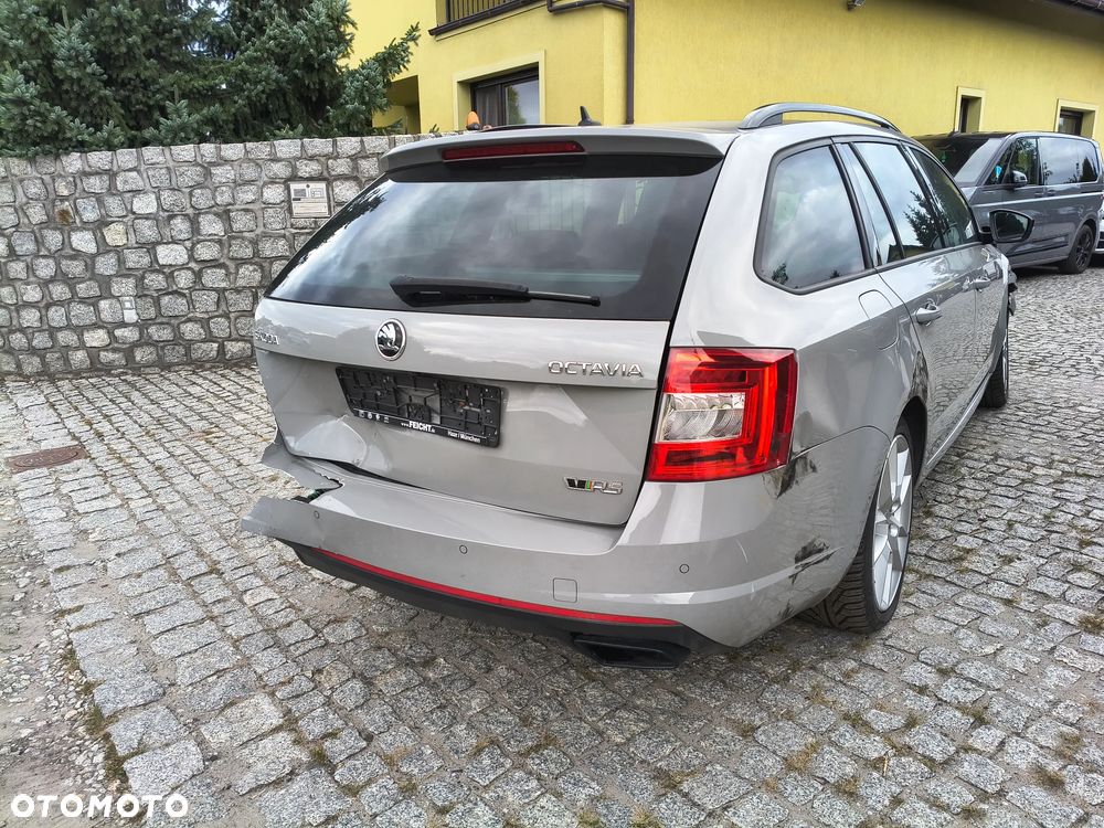 Skoda Octavia 2.0 TSI DSG RS 230 - 7