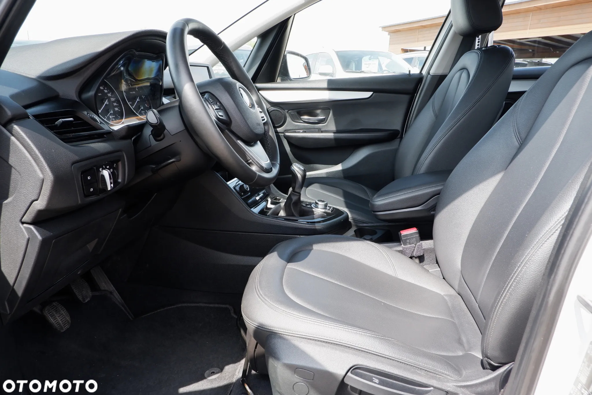 BMW Seria 2 216d Active Tourer Advantage - 28