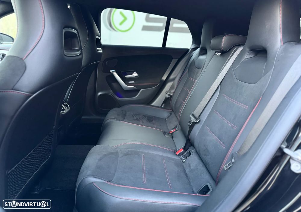 Mercedes-Benz CLA 250 e Shooting Brake AMG Line - 42