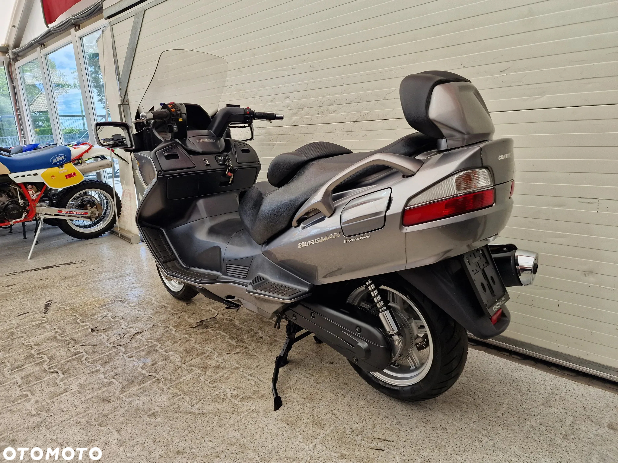 Suzuki Burgman - 15