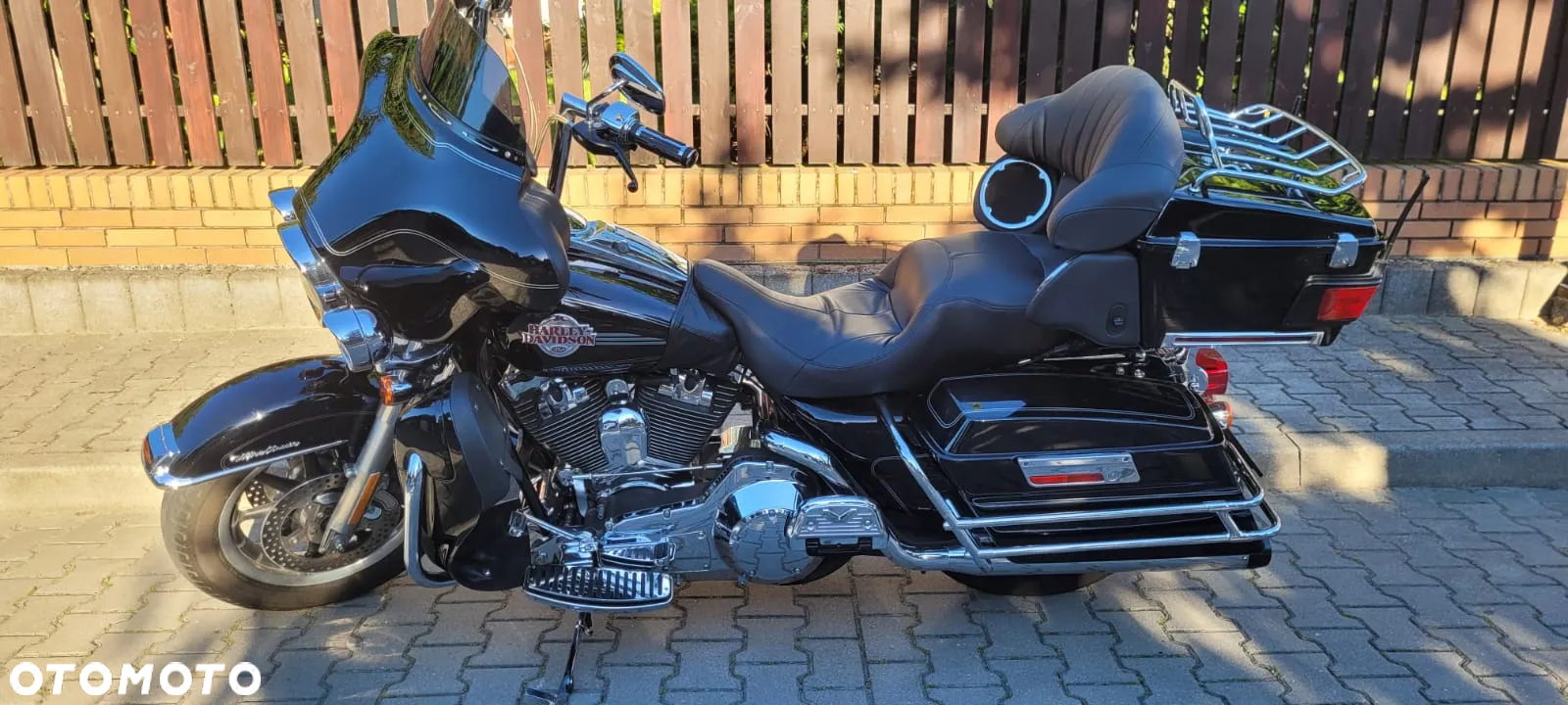 Harley-Davidson FLHTCU Ultra - 2