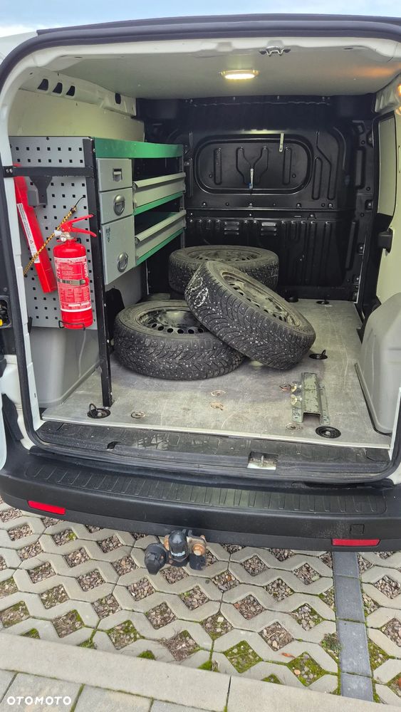 Opel COMBO MAXI - 10