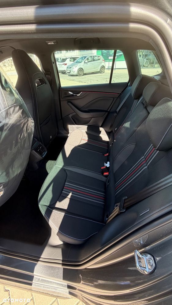 Skoda Kamiq 1.5 TSI Monte Carlo DSG - 6