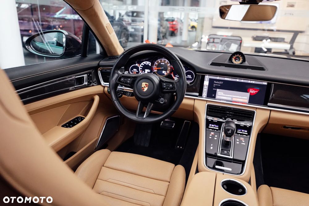 Porsche Panamera GTS - 36