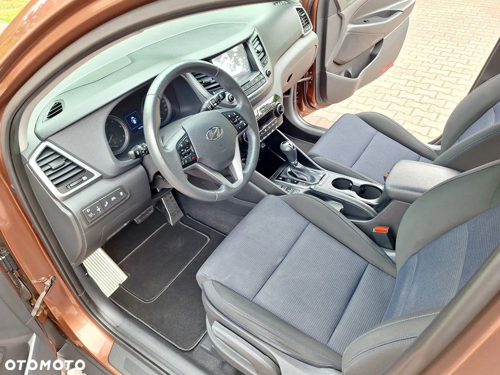 Hyundai Tucson blue 1.7 CRDi 2WD DCT Premium - 10