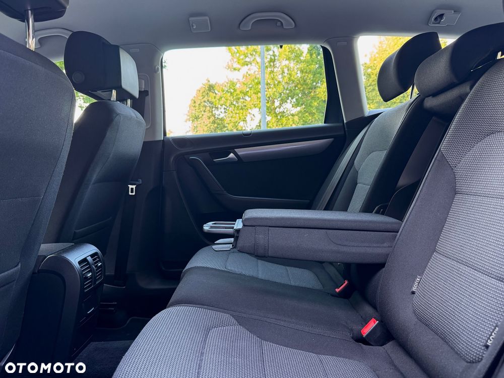 Volkswagen Passat 2.0 TDI DSG Highline - 15