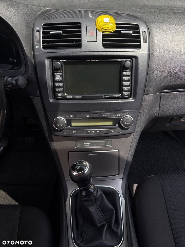 Toyota Avensis 2.0 D-4D Sol - 12