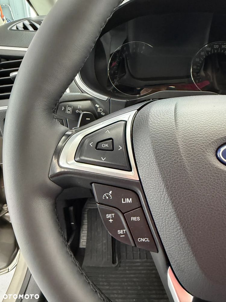 Ford S-Max 2.0 TDCi Titanium PowerShift - 32
