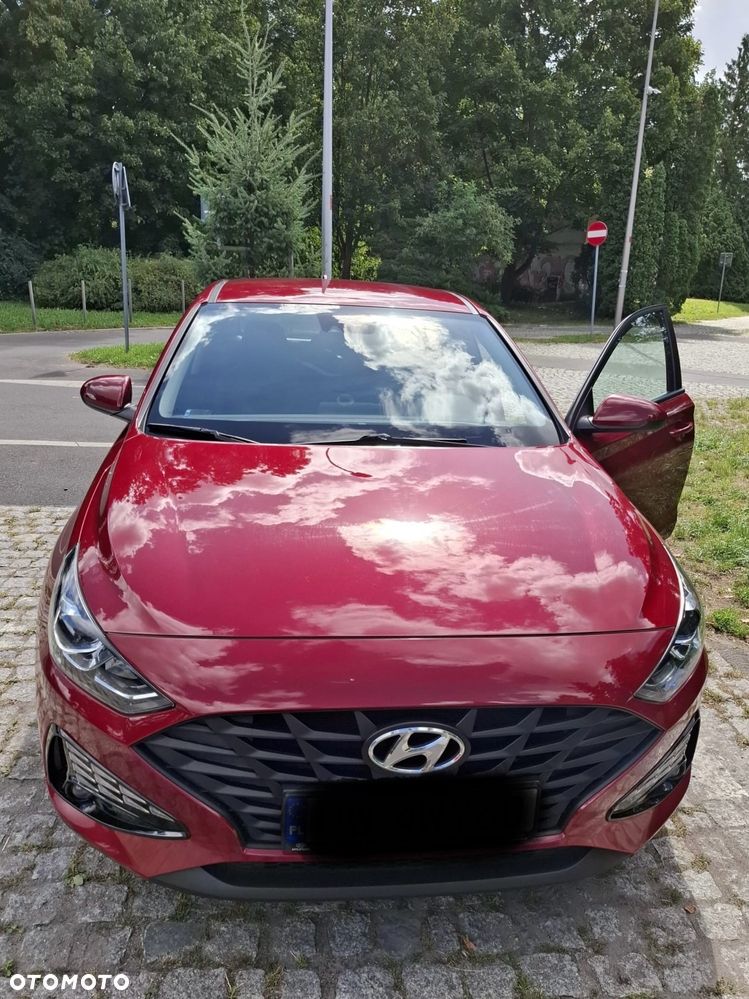 Hyundai i30 1.5 DPI Classic + - 7
