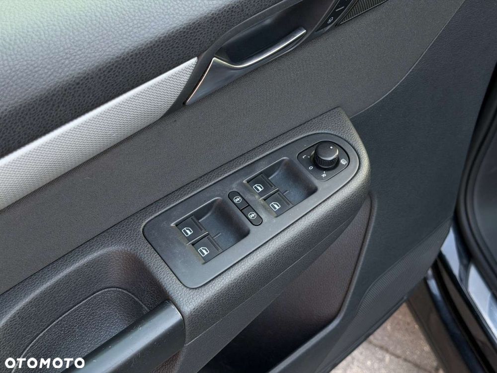 Volkswagen Sharan - 23