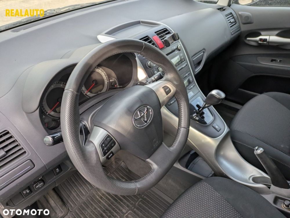 Toyota Auris - 7
