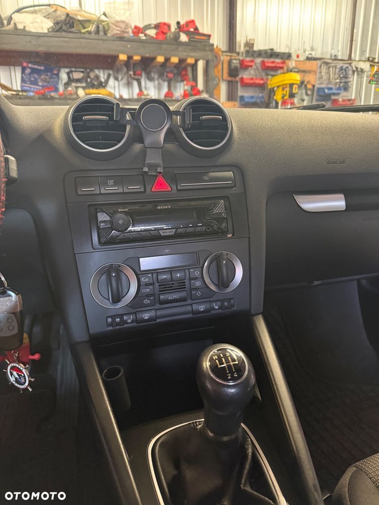 Audi A3 3-drzwiowe 1.6 Ambiente - 6