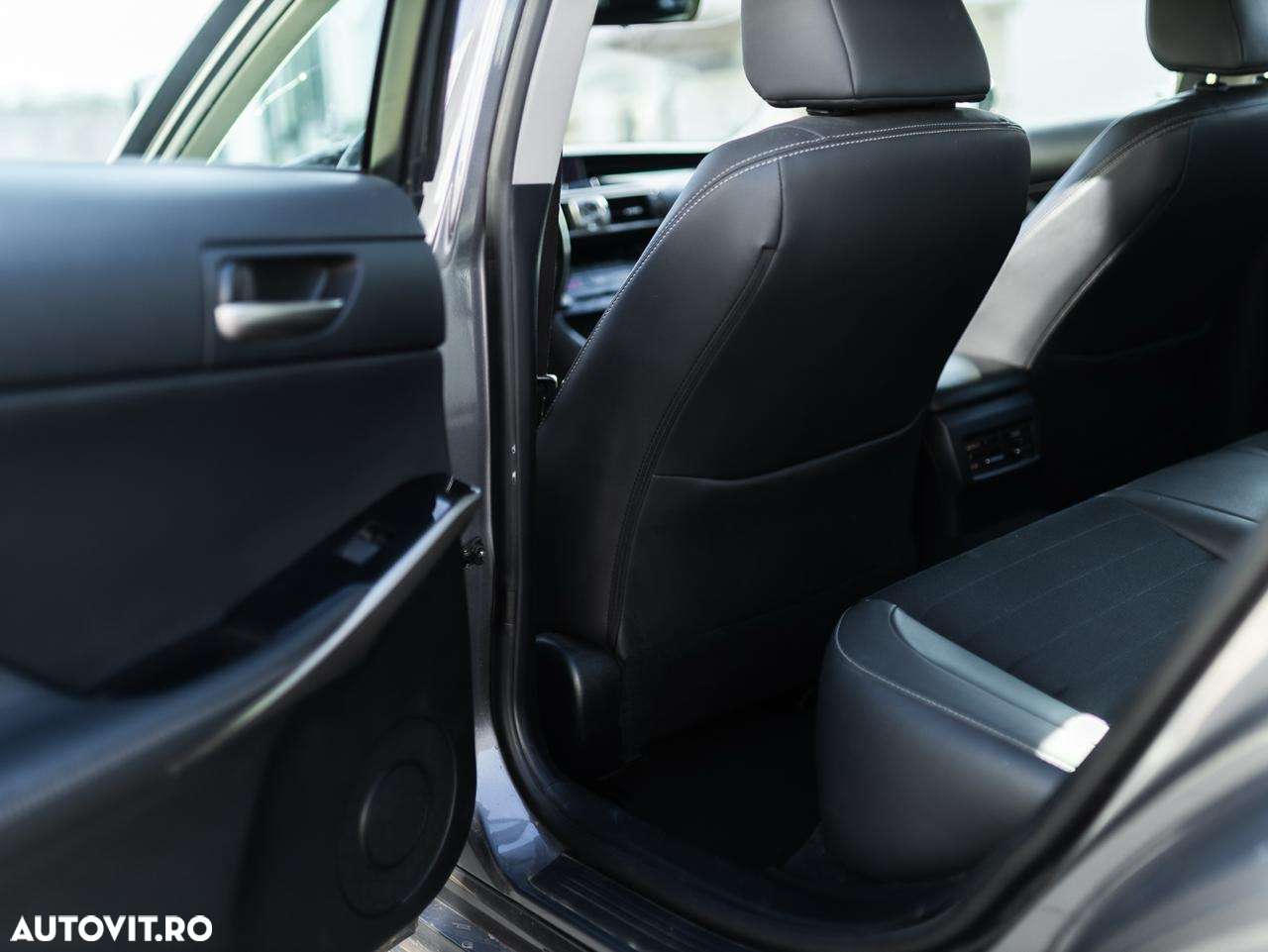 Lexus Seria IS 250 Aut. Sport Line - 12