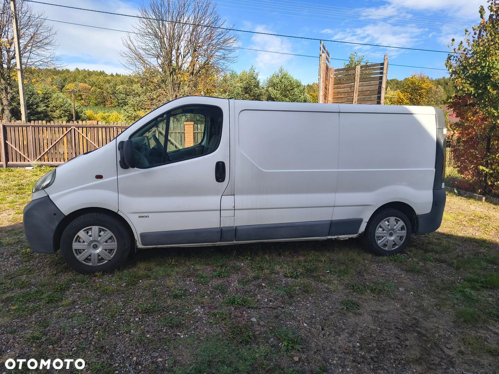 Opel Vivaro 2005 photo 2