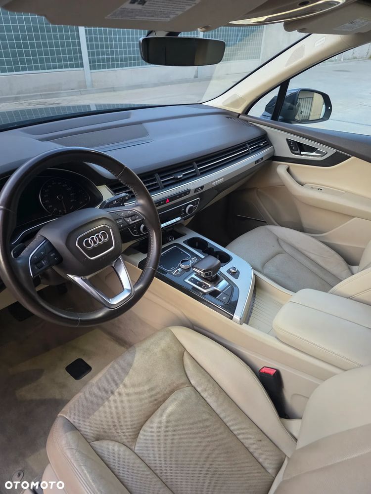 Audi Q7 - 8