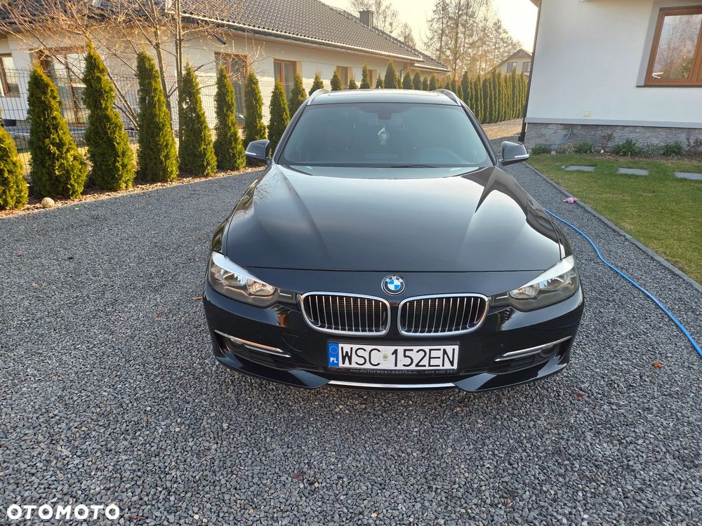 BMW Seria 3 320i Luxury Line - 2