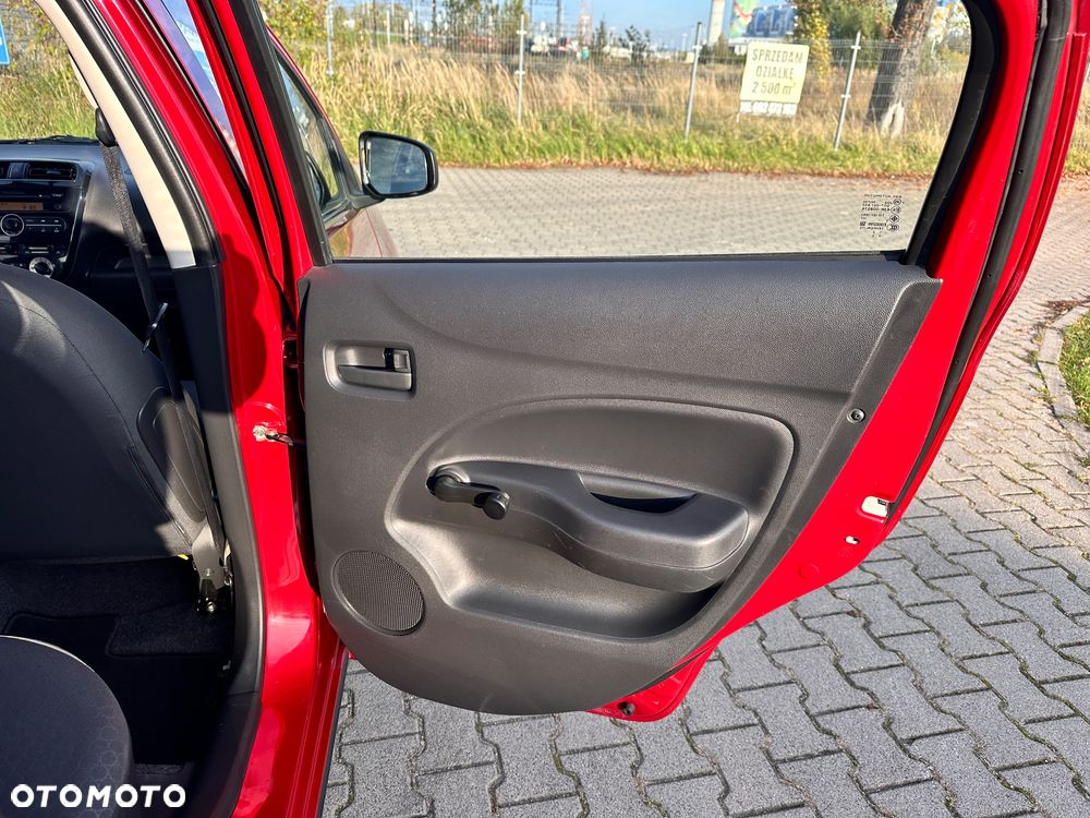 Mitsubishi Space Star - 24